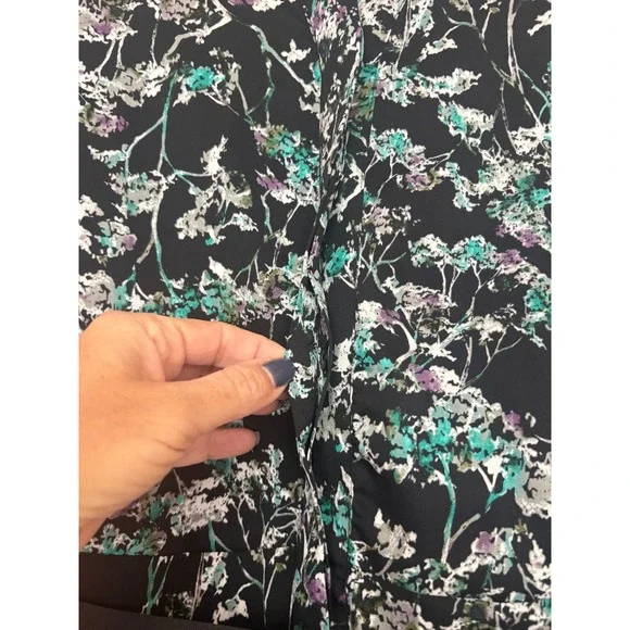 Simply Vera  Black Market Floral Fit Flare Dress Black Teal Purple Pockets L - Picture 3 of 9